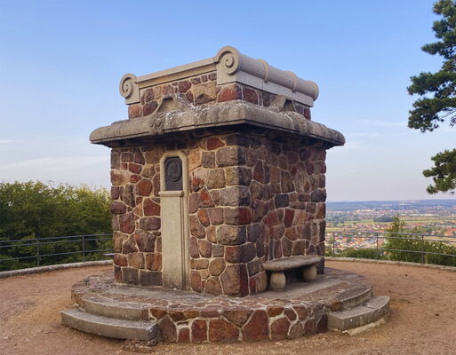 Bismarckturm im Dresdner Stadtteil Cossebaude